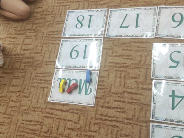 Matematyczna gra planszowa 💡