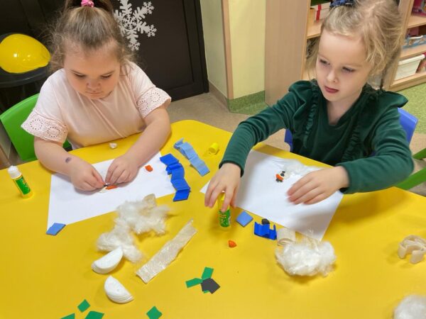 Rozwijamy kreatywność tworząc zimowe krajobrazy ☃️❄️🌨️